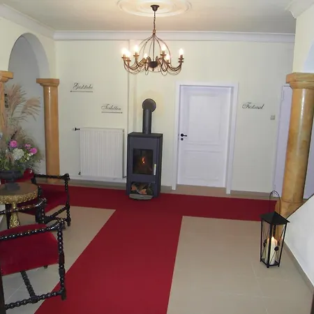 Schloss Tunzenberg Guest house Mengkofen