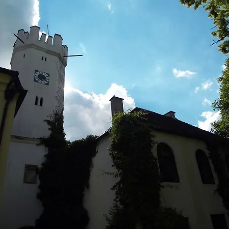 Guest house Schloss Tunzenberg 3*